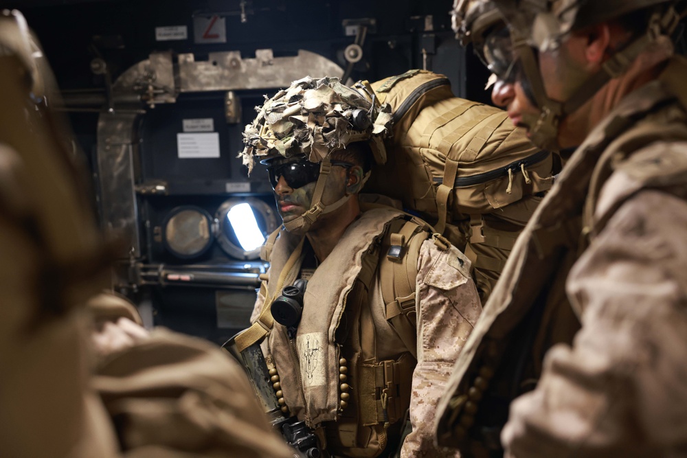 BLT 1/5 Conducts Ship-to-shore Airfield Seizure Mission