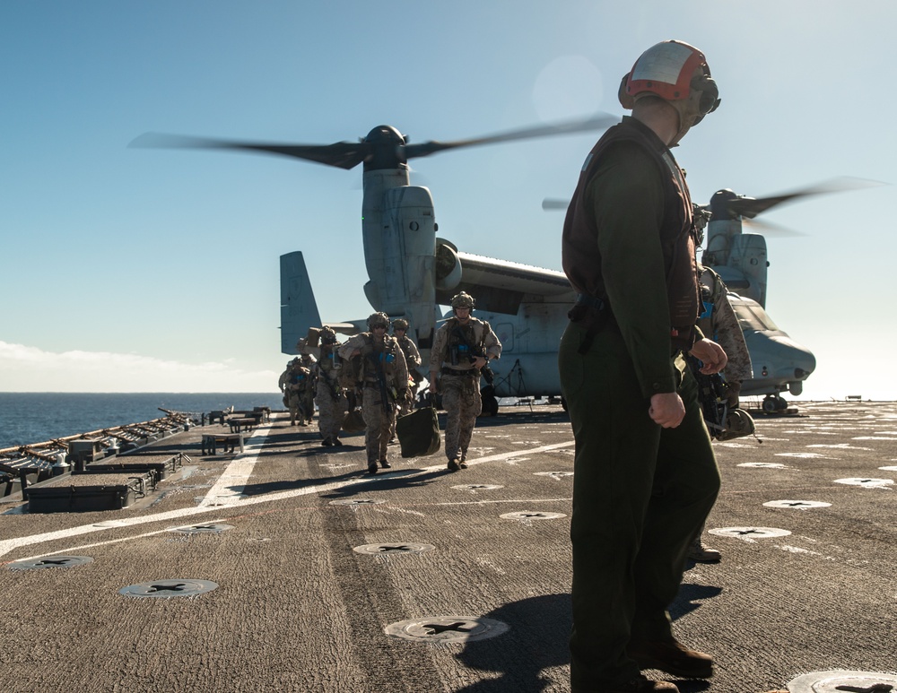 Marines, Sailors Conduct Flight Operations Aboard USS Harpers Ferry