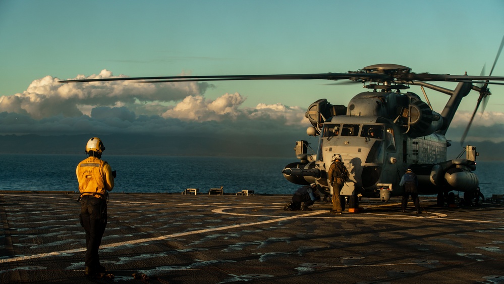 Marines, Sailors Conduct Flight Operations Aboard USS Harpers Ferry