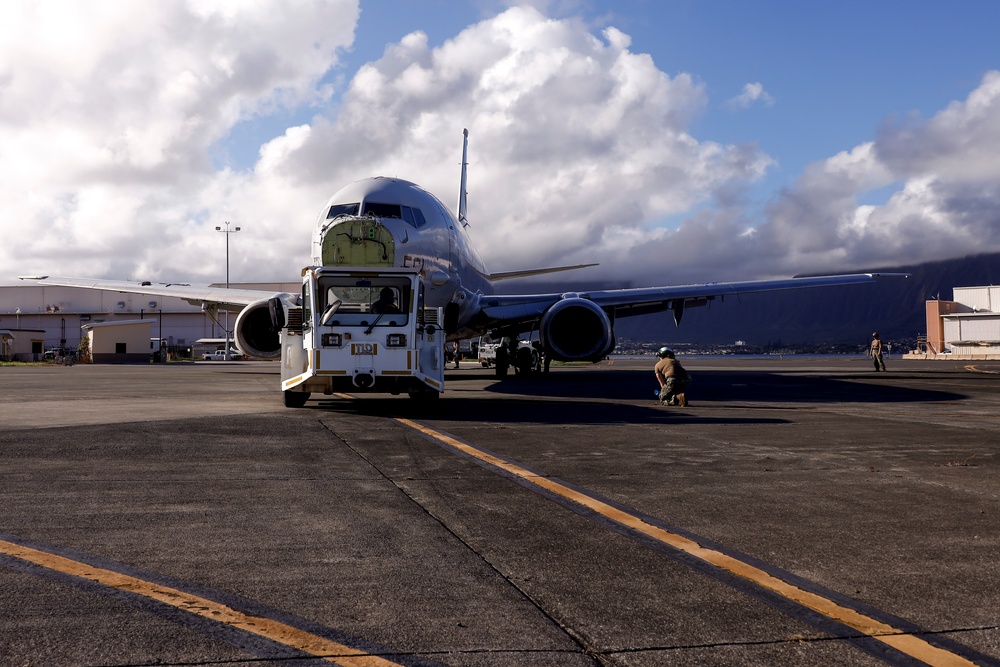 Sailors Tow P-8A Poseidon to Wash Area after Extraction from Kaneohe Bay