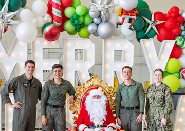 Santa Flight With HSC 25