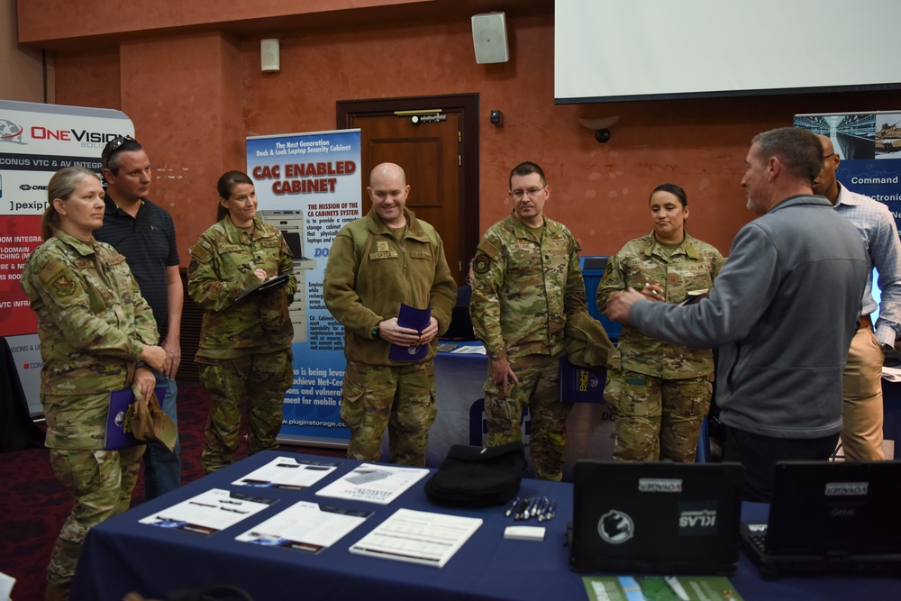 Annual Tech Expo comes to Aviano AB