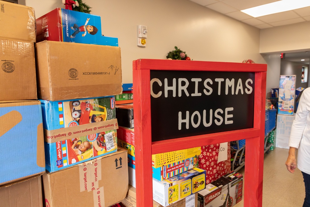 11th CYB delivers toys to Fort Eisenhower Christmas House 20