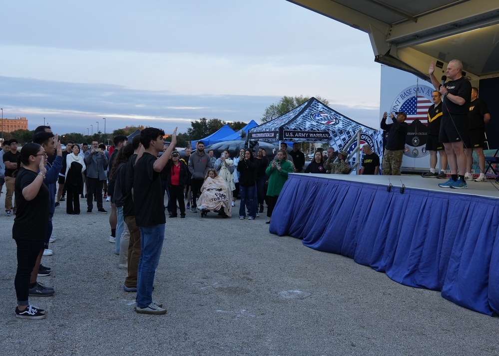 Local Navy Commands Participate in Meet Army Medicine Event in Support of Lung Cancer Awareness Month