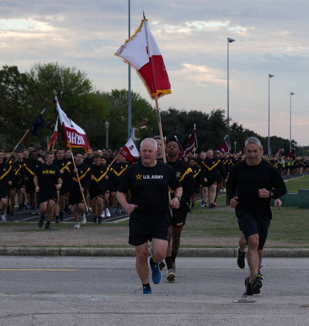 Local Navy Commands Participate in Meet Army Medicine Event in Support of Lung Cancer Awareness Month