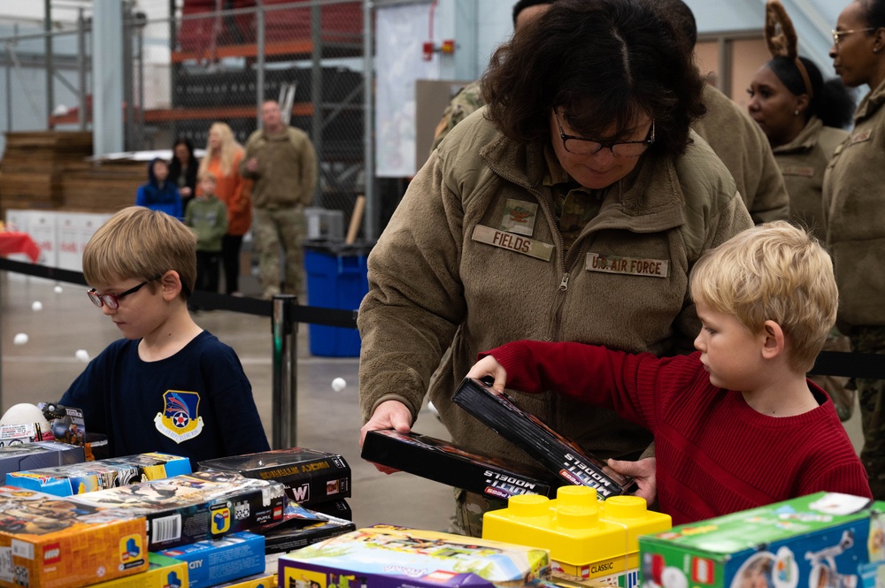 Grissom fuels holiday cheer