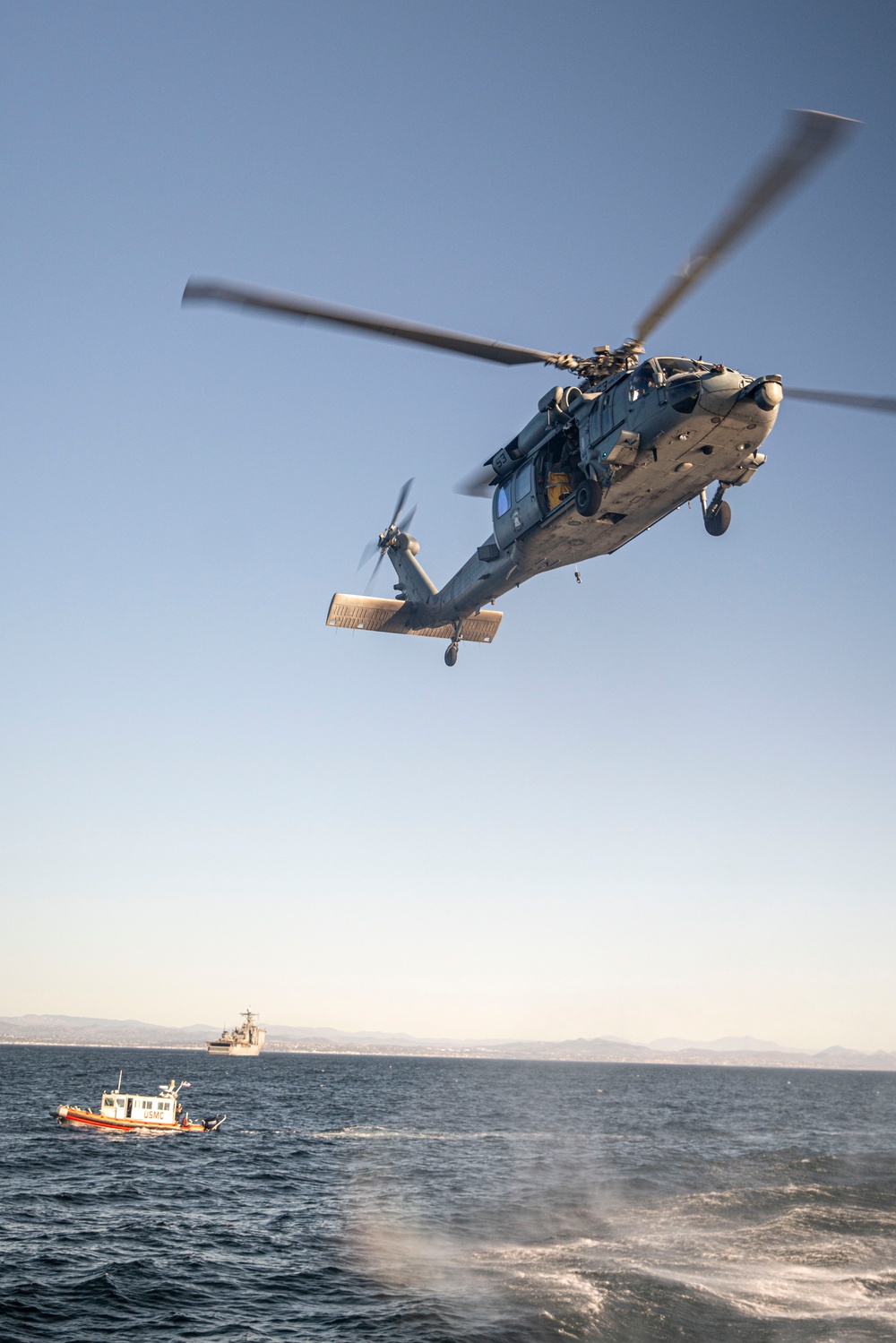 Recon Marines Seize Target Vessel During VBSS Training