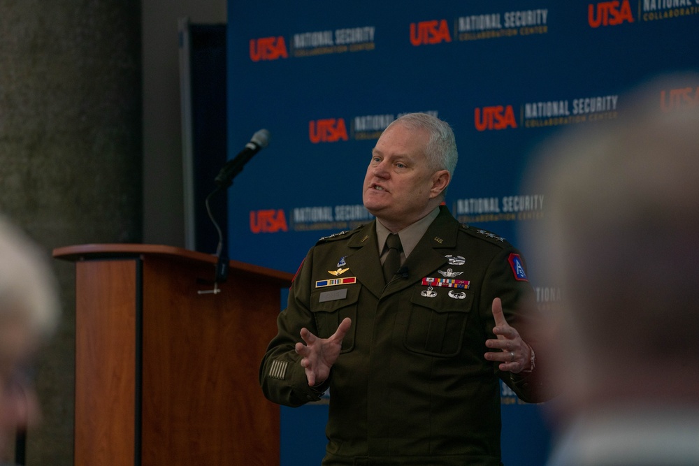 Army North CG speaks at InfraGard NDRC summit