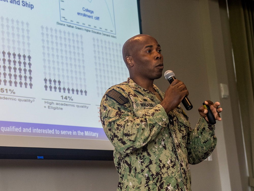CNAF Holds Two-Day Training Symposium for Major Commanders