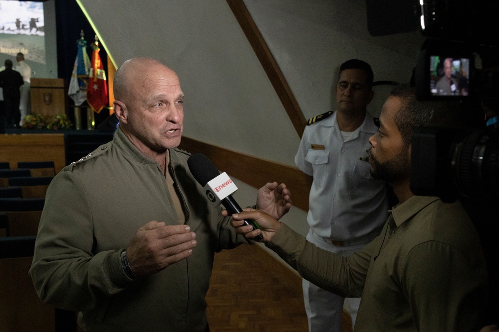 U.S. Marine Corps Lt. Gen. David Bellon delivers keynote address at Brazil’s Octennial Amphibious Forces Symposium