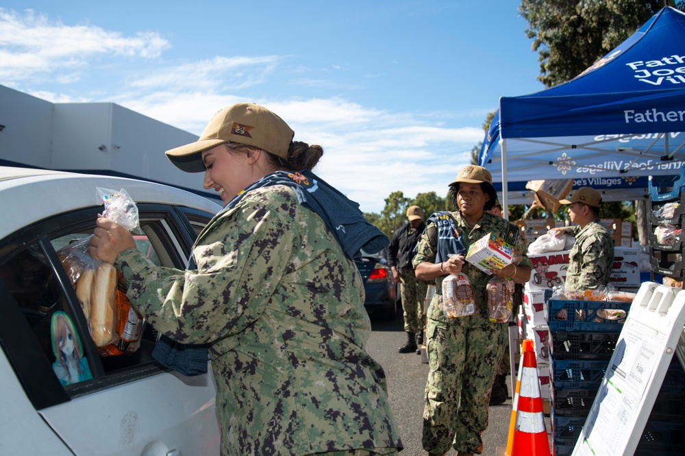 USS Essex In-Port Operations