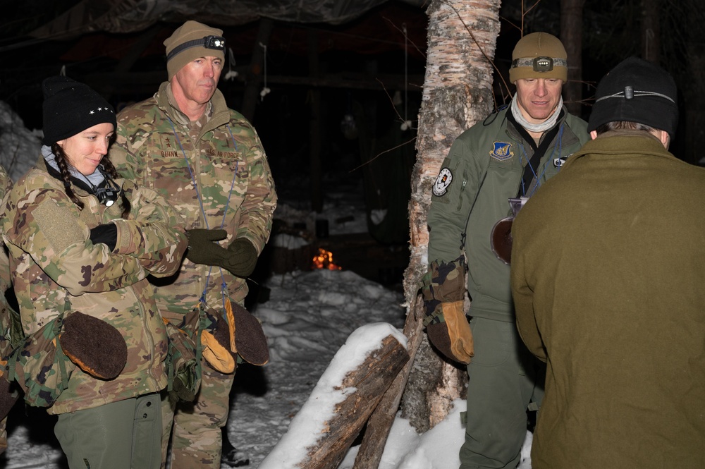 19th Air Force Commander Maj. Gen. Quinn visits Arctic Survival School on Eielson