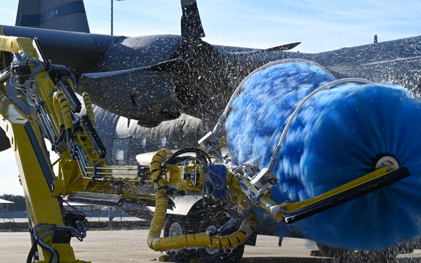 Nordic Dyno/Wilder Systems demonstrates the aircraft exterior cleaning robot