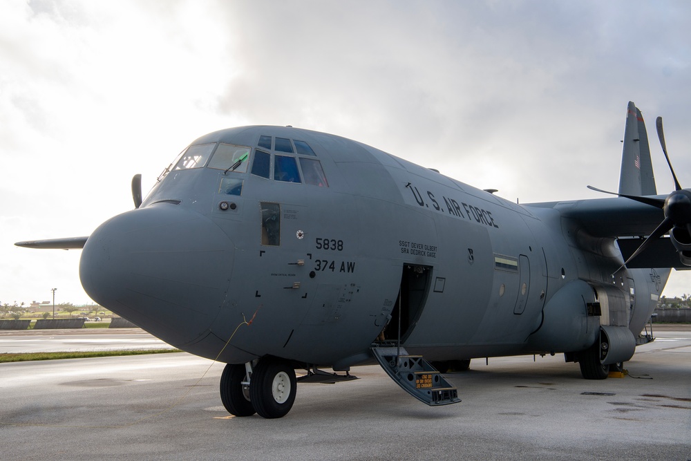 Santa 36: 36th EAS Airmen deliver humanitarian bundles to Satawan Atoll