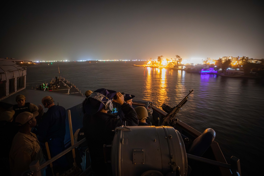 USS Carney Transits the Suez Canal