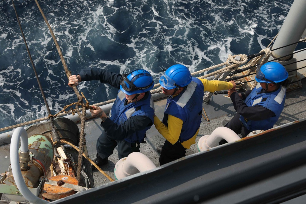 USS Thomas Hudner Conducts Replenishment Operations with USNS Amelia Earhart