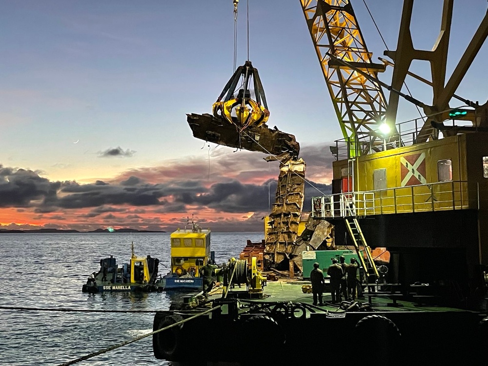 US Navy Divers Complete Wreck Removal Operation in Micronesia During Pacific Partnership 2024