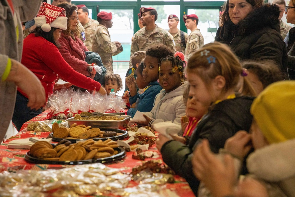 Sky Soldiers bring gifts for Italian kids