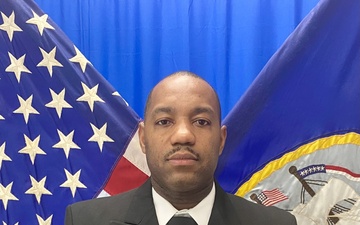 Commander Robert Floyd