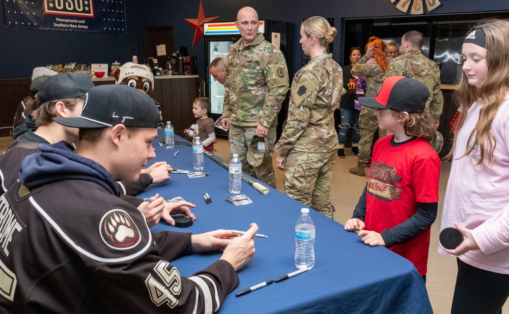 Hershey Bears visit Pennsylvania National Guard members