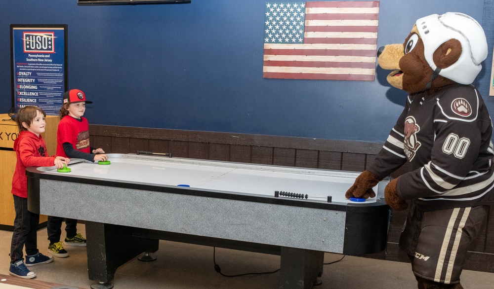 Hershey Bears visit Pennsylvania National Guard members