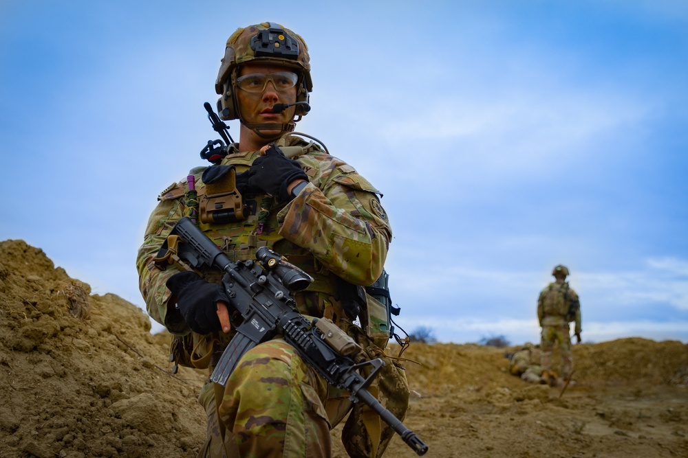 2nd Cavalry Regiment Conducts Squad Live-Fire Training