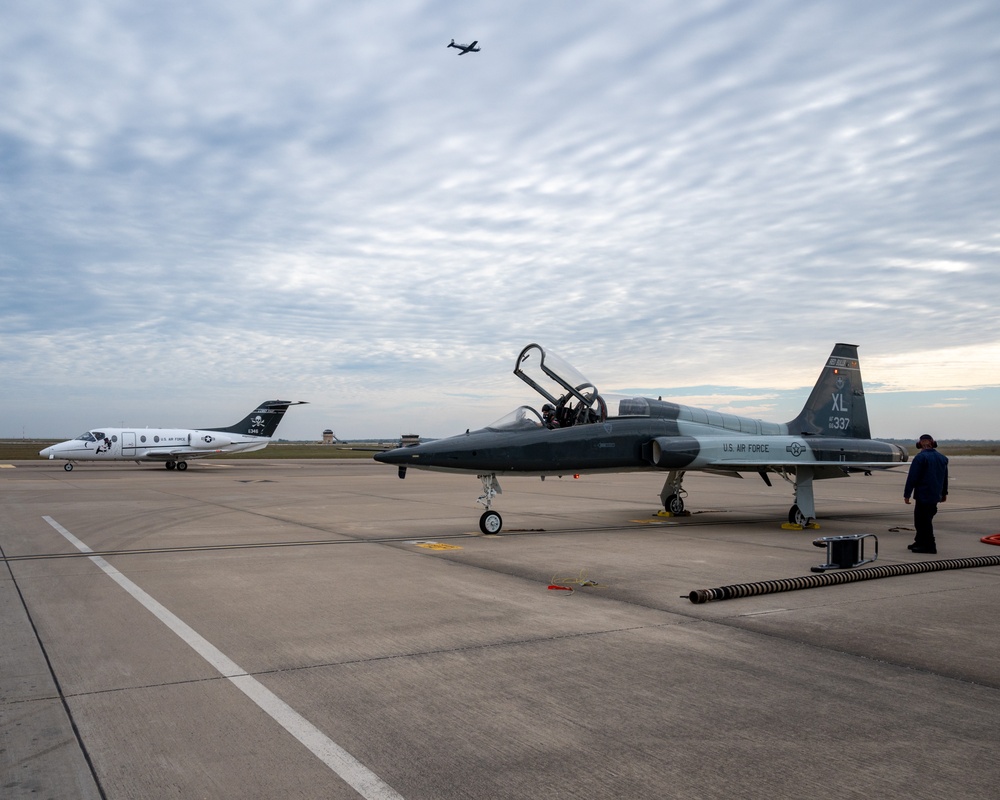 Morning T-38 Flights at Laughlin