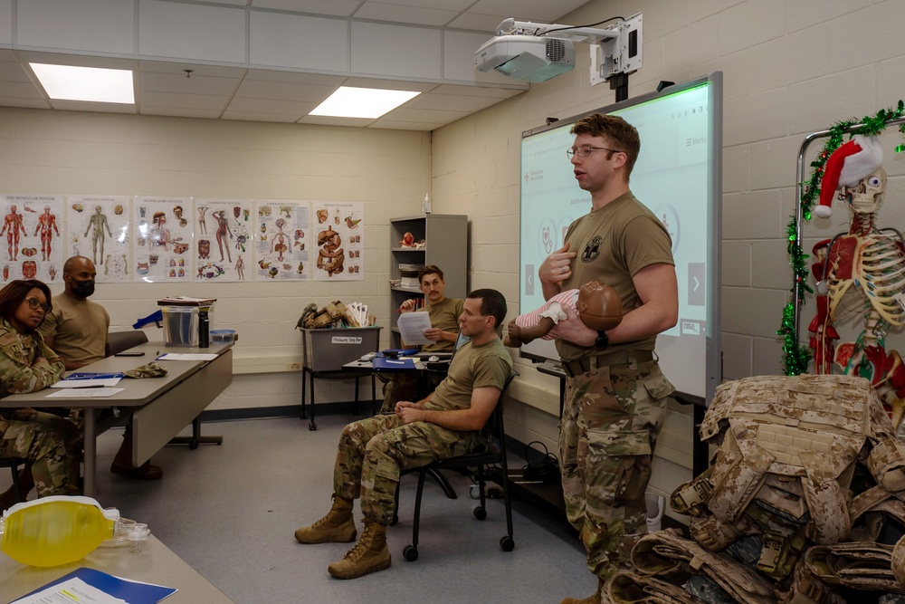 Rescue medical Airmen provide Basic Life Support training