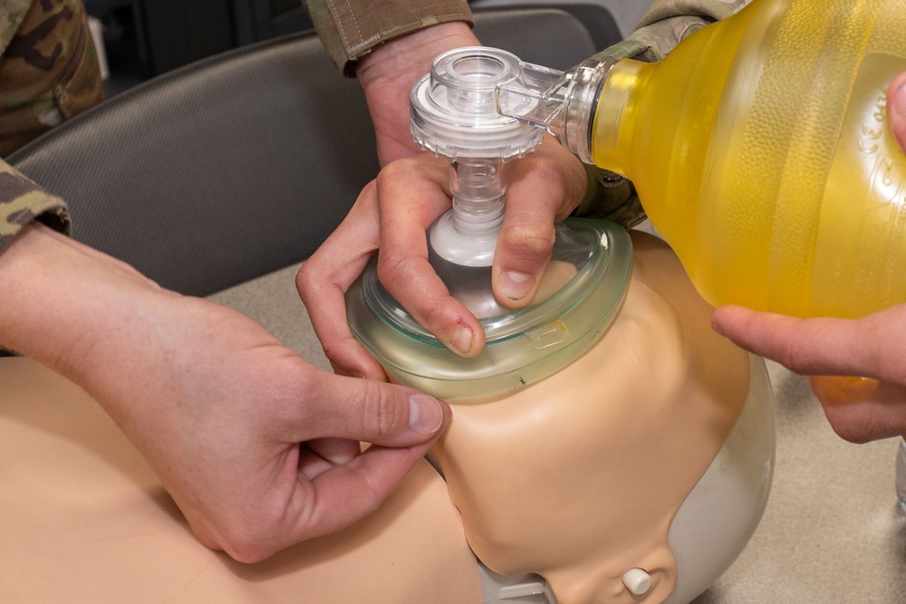 Recue medical Airmen provide Basic Life Support training