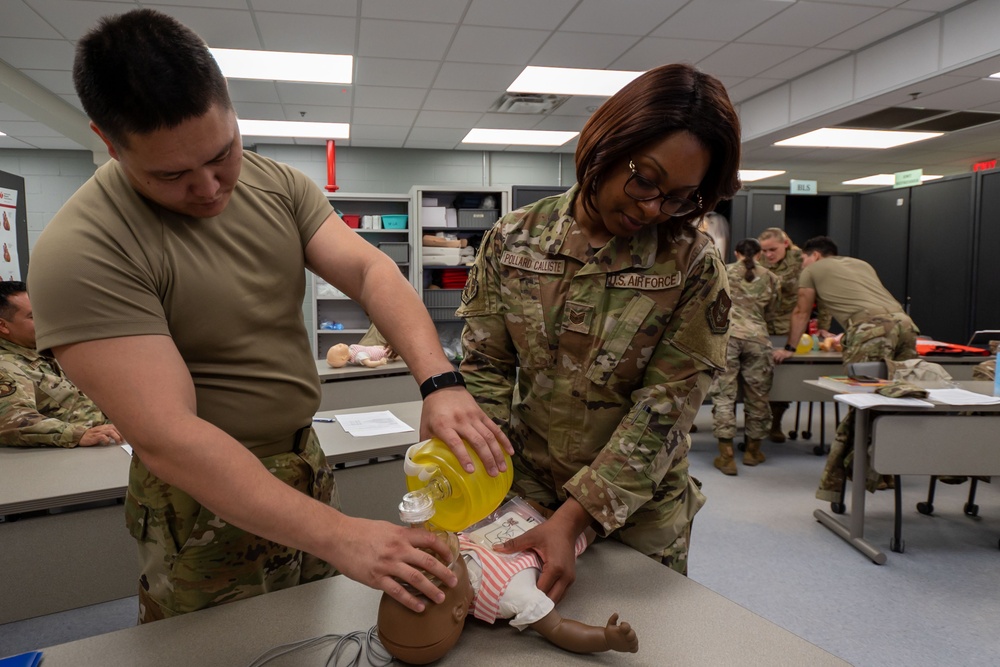 Rescue medical Airmen provide Basic Life Support training