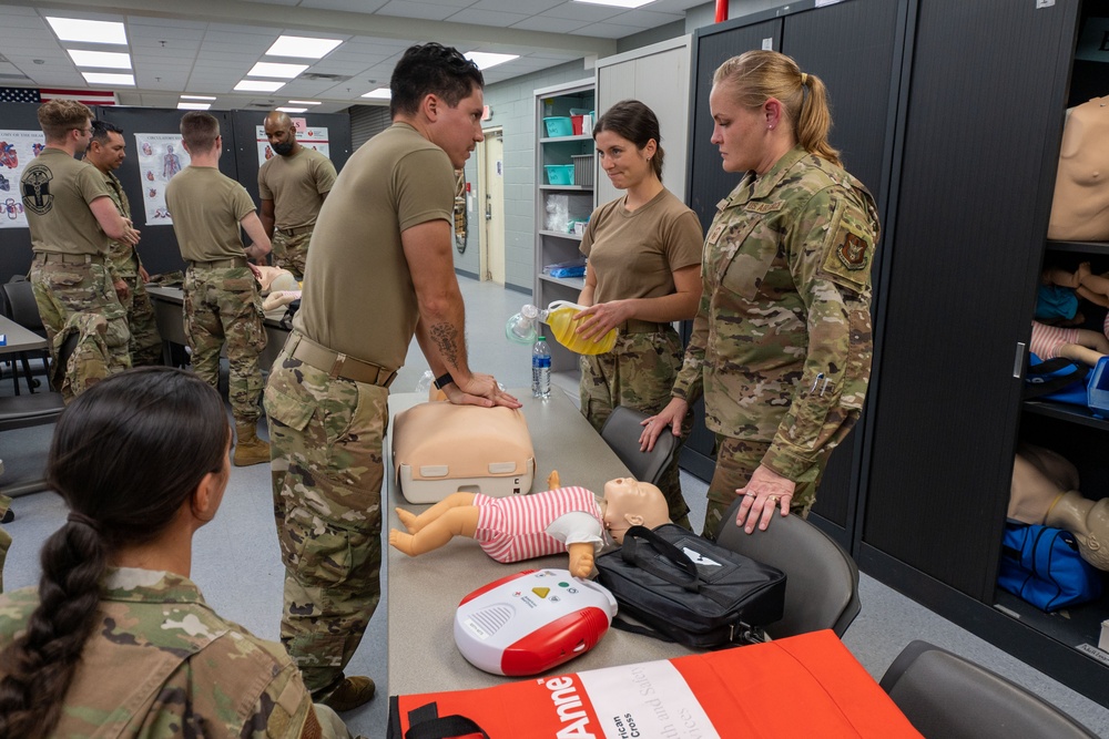 Rescue medical Airmen provide Basic Life Support training