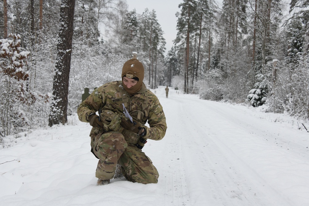 4-319th AFAR Best of the Best Competition Land Navigation