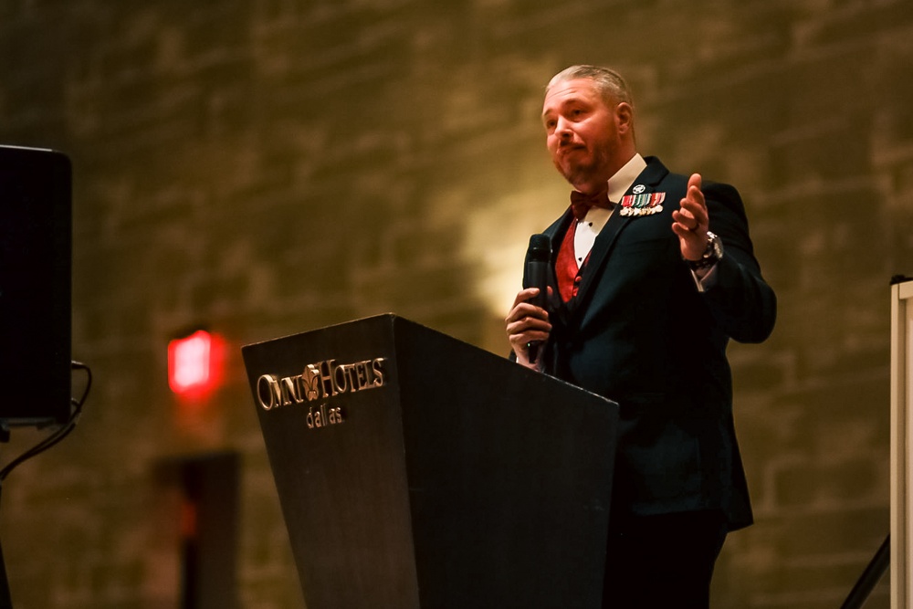 Marine Corps Recruiting Station Dallas Celebrates 248th Birthday Ball
