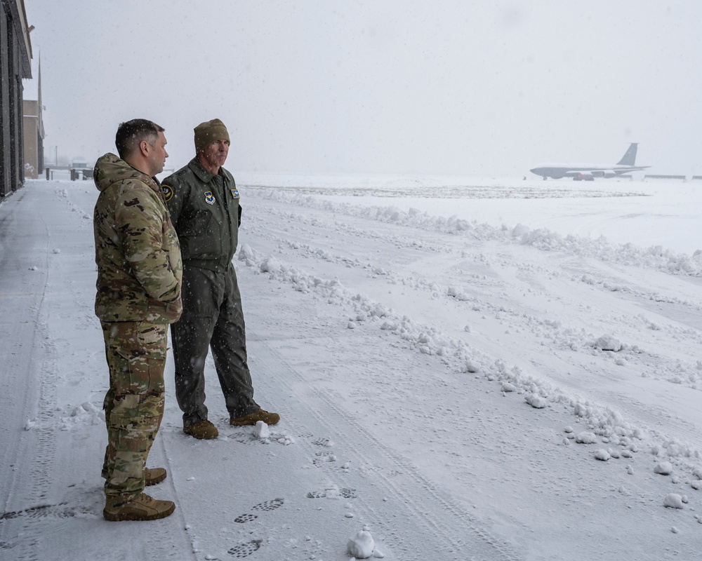 Major General Quinn &amp; 19th AF Team Visits Fairchild AFB's SERE School