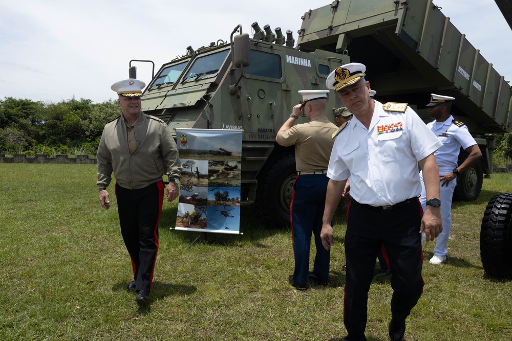 Marine leaders view operational demonstration during Brazil’s Octennial Marine Corps Amphibious Symposium