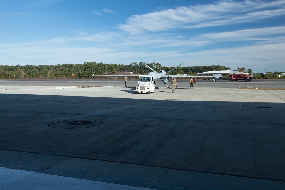 U.S. Marines with VMUT-2 conduct joint training with U.S. Air Force Airmen with the 174th Attack Wing