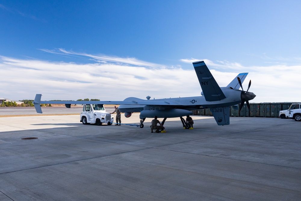 U.S. Marines with VMUT-2 conduct joint training with U.S. Air Force Airmen with the 174th Attack Wing