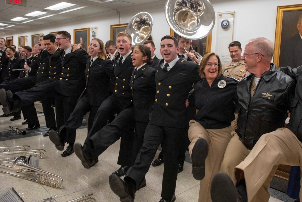 Dvids Images Cno Participates In 2023 Usna Pentagon Pep Rally Image 3 Of 3 2617