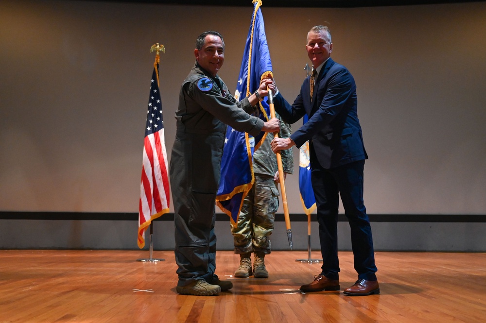 350th SWW welcomes Honorary Commanders