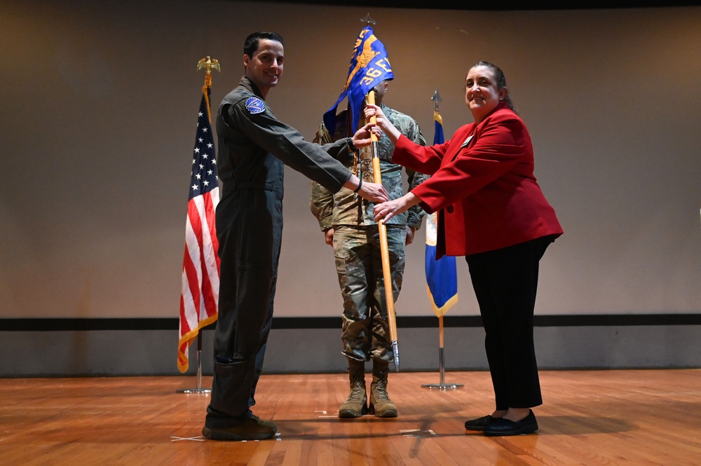 350th SWW welcomes Honorary Commanders