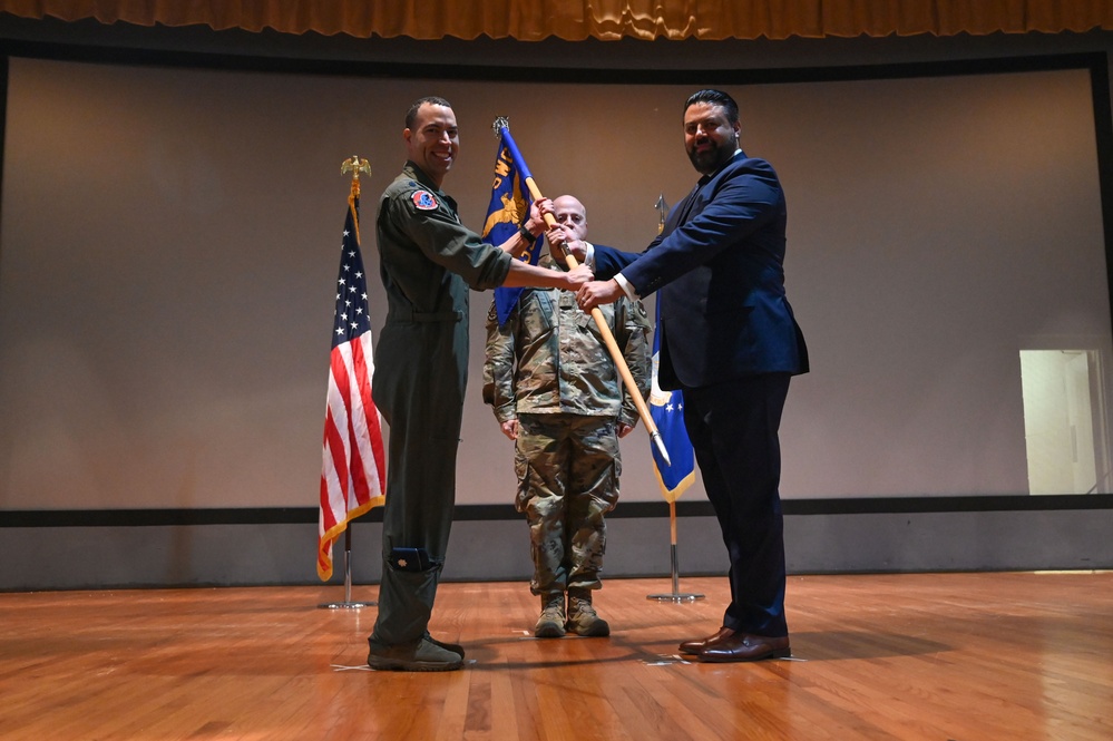 350th SWW welcomes Honorary Commanders