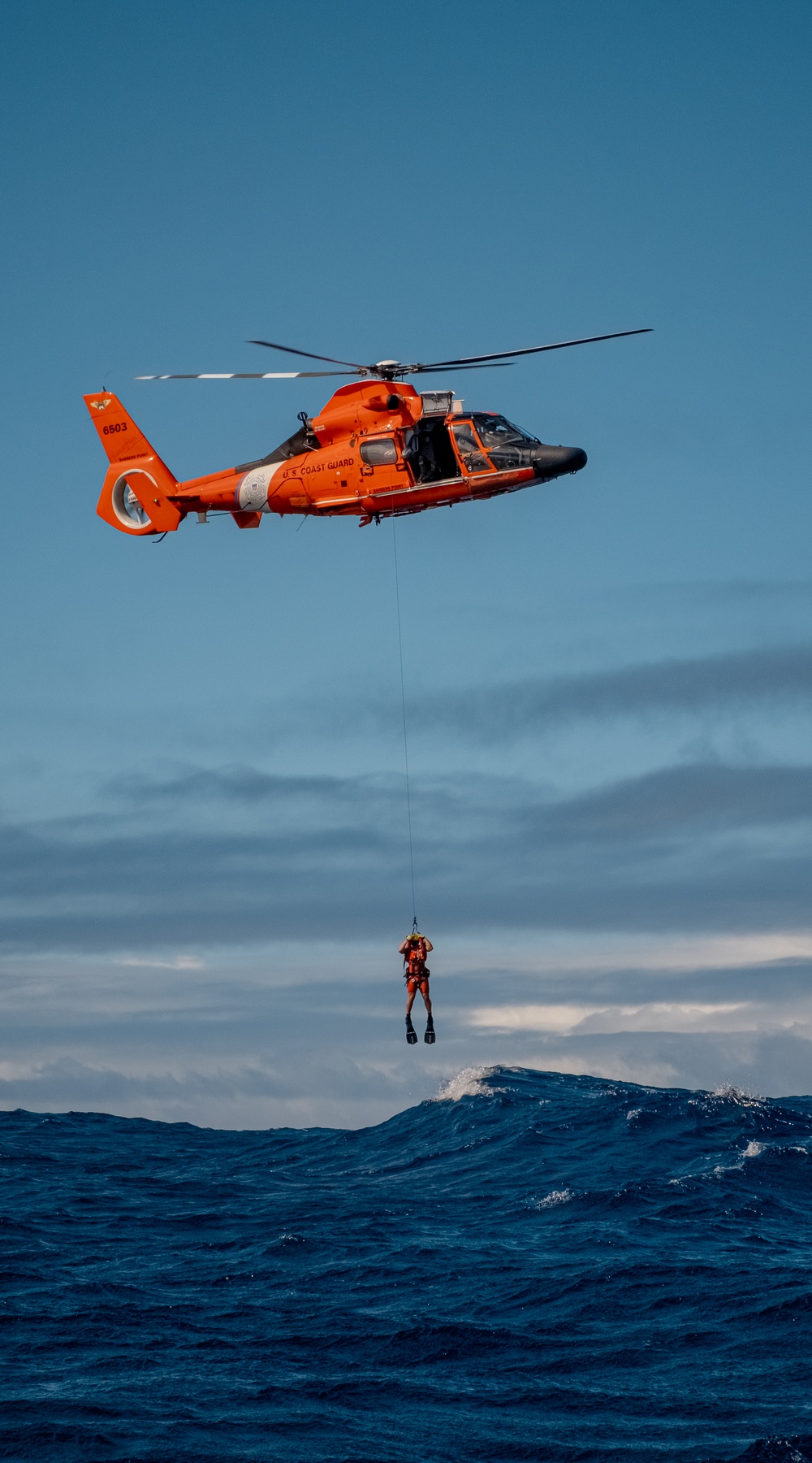 Air Station Barbers Point conducts North Shore help-ops