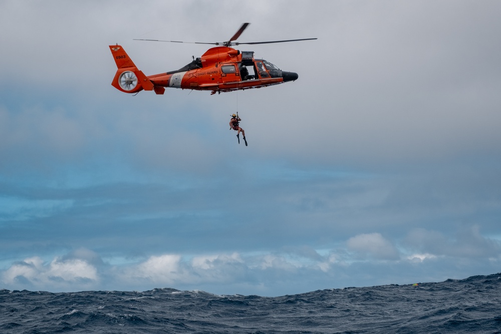 Air Station Barbers Point conducts North Shore help-ops