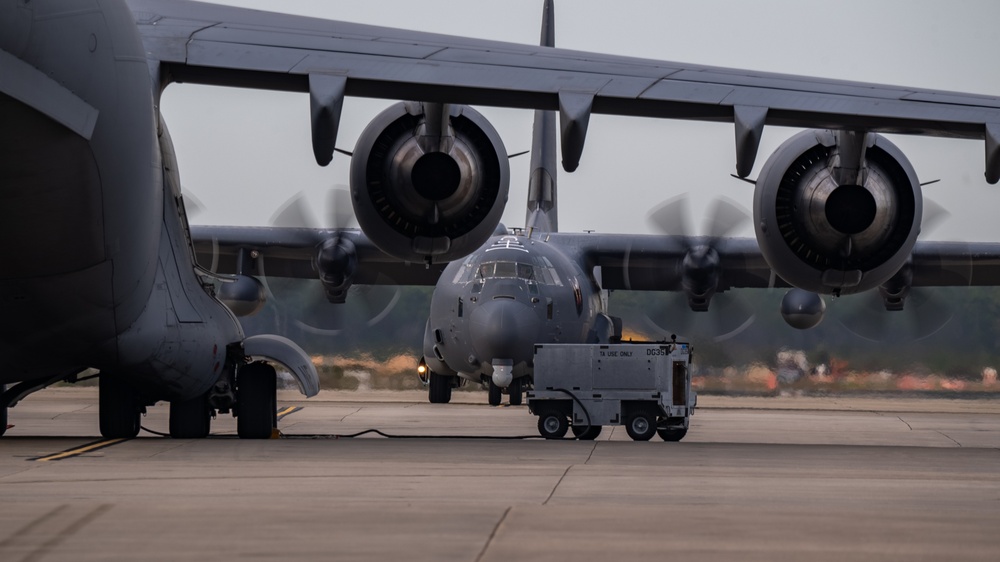 Crews on board AC-130J Ghostrider perform &quot;touch-and-go&quot; exercise