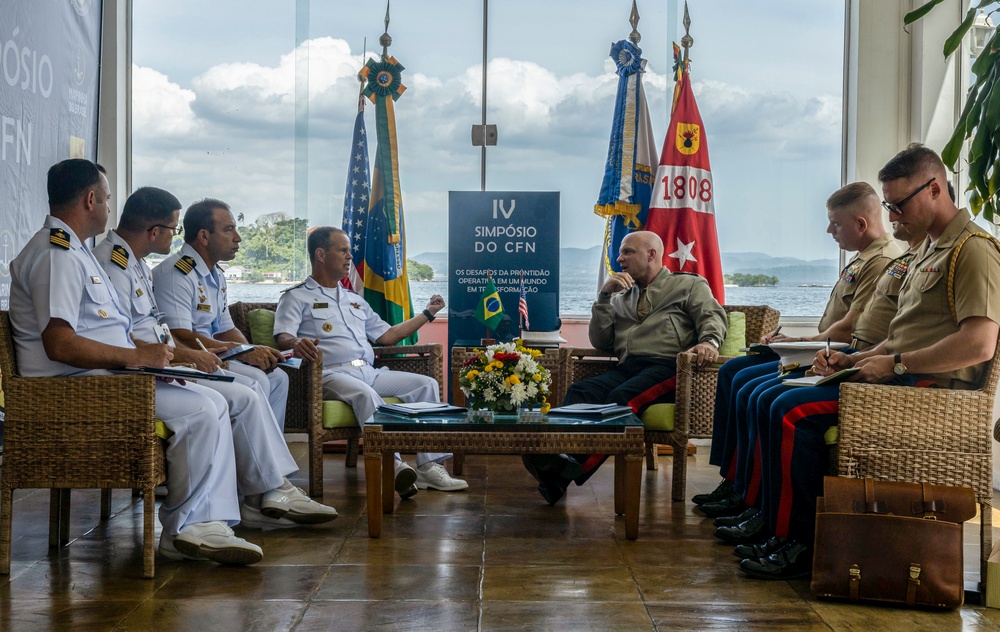 Marine leaders view operational demonstration during Brazil’s Octennial Marine Corps Amphibious Symposium