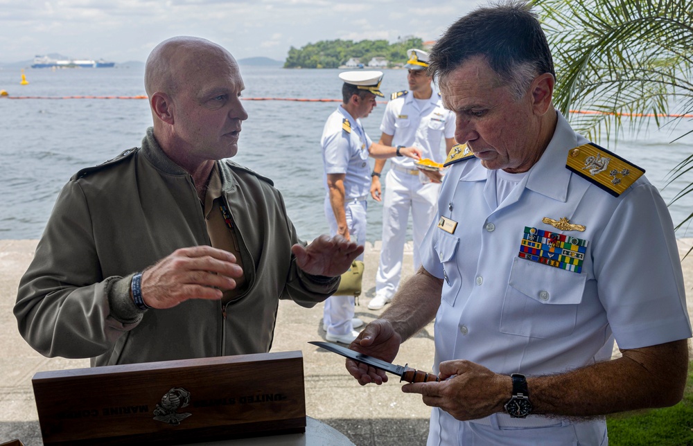 Marine leaders view operational demonstration during Brazil’s Octennial Marine Corps Amphibious Symposium