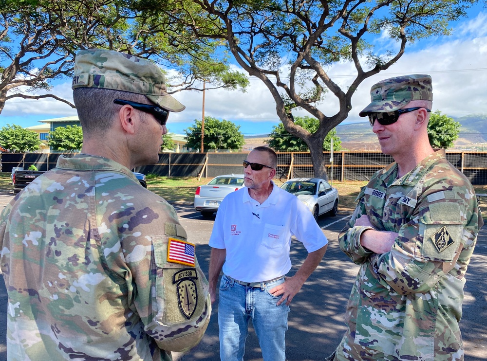 Brig. Gen. Gibbs visits 2023 Hawaiʻi Wildfire Response Mission team members