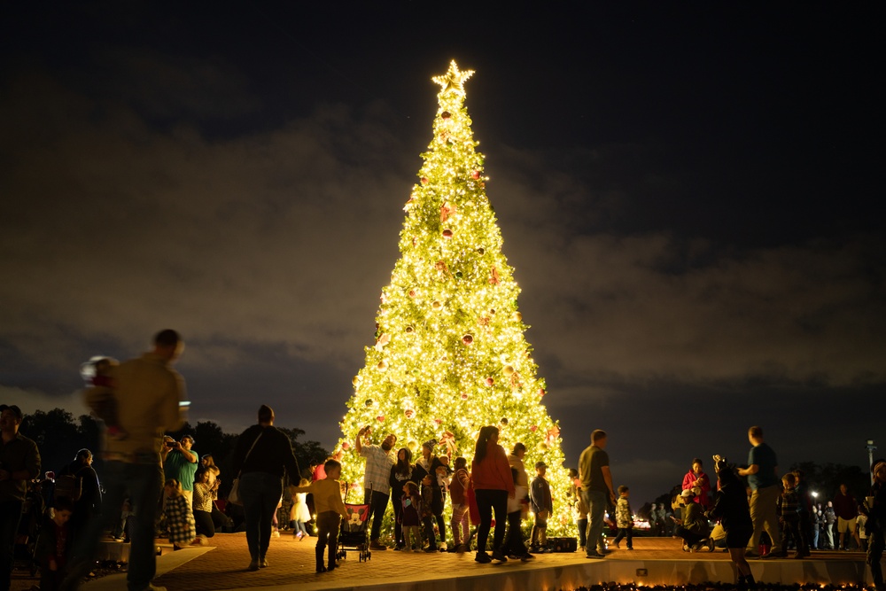 Holiday Tree Lighting JBSA-Randolph