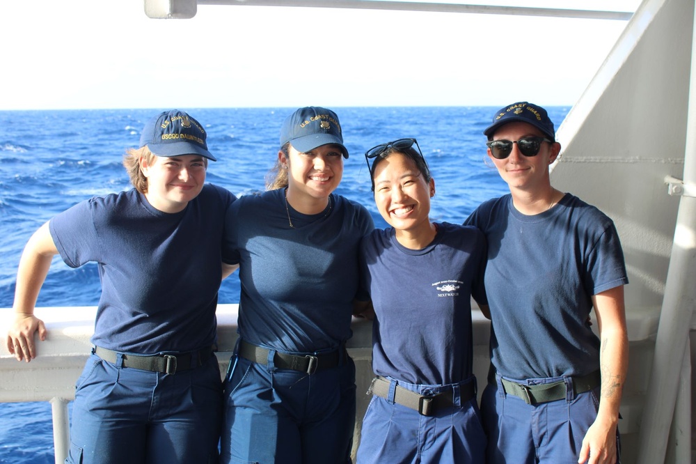 Coast Guard Cutter Dauntless patrols the Caribbean Sea