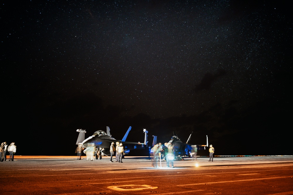 Night Flight Operations on George Washington